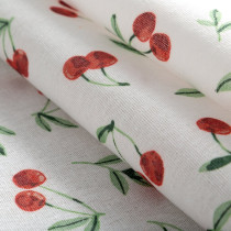 Vodoodpudivý behúń na stôl Cherry 40x140 cm s čerešničkami Vodoodpudivý behúń na stôl Cherry 40x140 cm s čerešničkami
